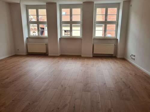 Foto - Wohnung zum Mieten in Naumburg 900,00 € 142 m²
