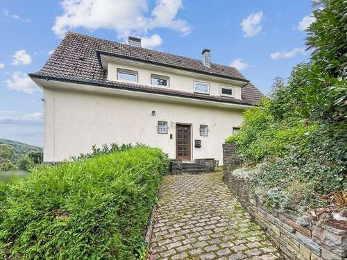 Foto - Haus zum Kaufen in Gummersbach 199.000,00 € 176 m²