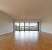 Wohnung zum Mieten in Bad Homburg 2.200,00 € 152.01 m²
