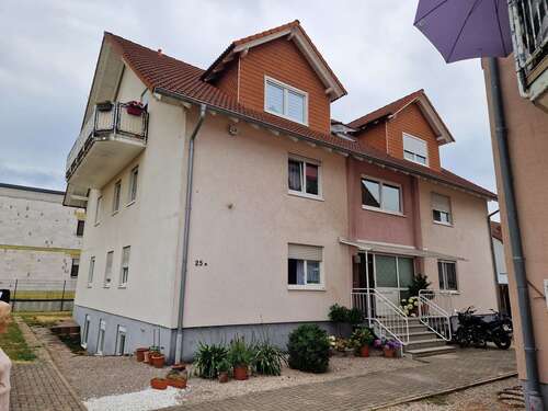 Foto - Wohnung zum Mieten in Edesheim 650,00 € 73 m²