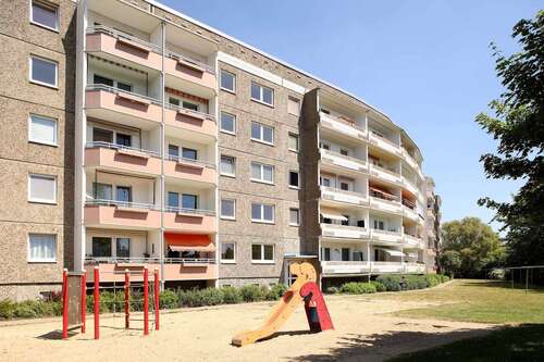 Foto - Wohnung zum Mieten in Neubrandenburg 250,00 € 49.61 m²