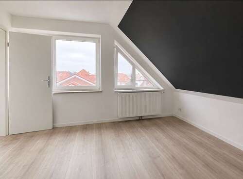 Foto - Wohnung zum Mieten in Neustadt 380,00 € 24.25 m²
