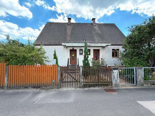 Foto - Haus zum Kaufen in Feucht 459.500,00 € 204.5 m²