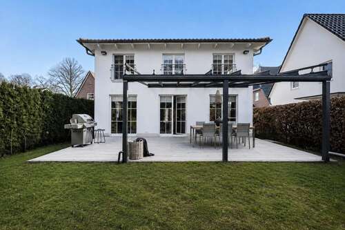 Foto - Haus zum Kaufen in Hamburg Lemsahl-Mellingstedt 1.245.000,00 € 202 m²