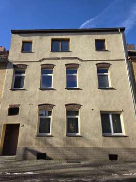 Foto - Haus zum Kaufen in Bitterfeld-Wolfen 95.000,00 € 130 m²