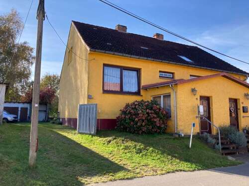 Foto - Haus zum Kaufen in Dargun 48.000,00 € 80 m²