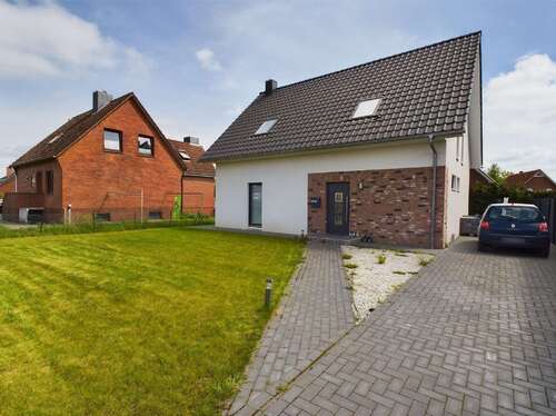 Foto - Haus zum Mieten in Stade 1.890,00 € 146 m²