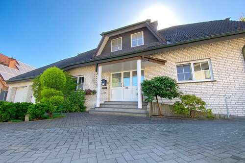 Foto - Haus zum Kaufen in Lippstadt Eickelborn 429.000,00 € 204 m²