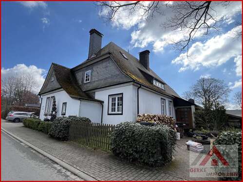 Foto - Haus zum Kaufen in Winterberg Mollseifen 230.000,00 € 225 m²
