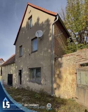 Foto - Haus zum Kaufen in Hecklingen 25.000,00 € 90 m²