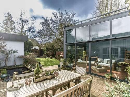 Foto - Haus zum Kaufen in Rosbach v. d. Höhe 895.000,00 € 246 m²