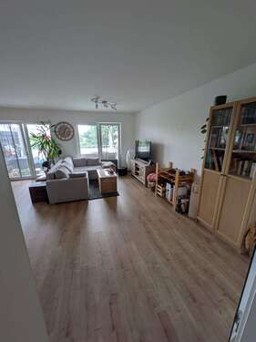 Foto - Wohnung zum Mieten in Neustadt 1.080,00 € 98.1 m²