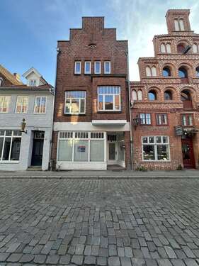 Foto - Haus zum Kaufen in Lüneburg 649.000,00 € 198 m²