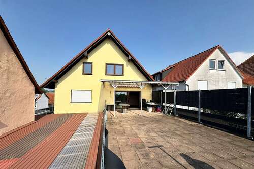 Foto - Haus zum Kaufen in Büdingen 325.000,00 € 239 m²