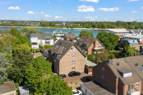 Foto - Haus zum Kaufen in Neuss 1.350.000,00 € 239.75 m²