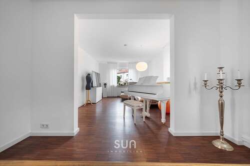 Foto - Haus zum Kaufen in Rüsselsheim am Main 655.000,00 € 188 m²