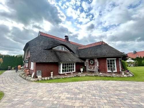 Foto - Haus zum Kaufen in Nordenham 495.000,00 € 148 m²