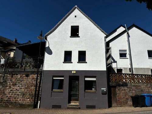 Foto - Haus zum Kaufen in Contwig 120.000,00 € 110 m²