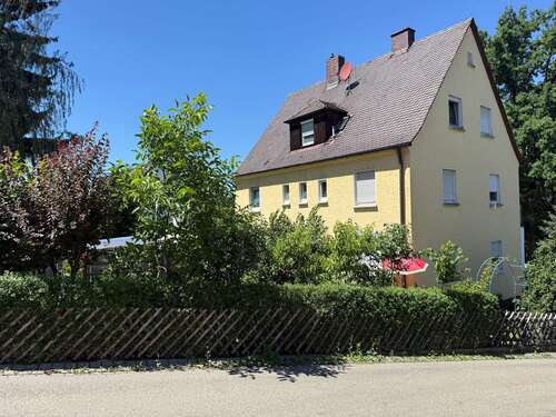 Foto - Haus zum Kaufen in Schwabach 475.000,00 € 195 m²