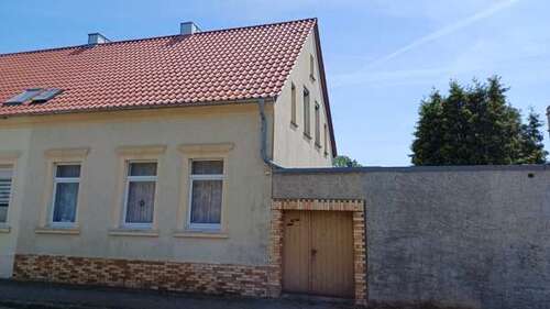 Foto - Haus zum Kaufen in Schneidlingen 64.000,00 € 100 m²