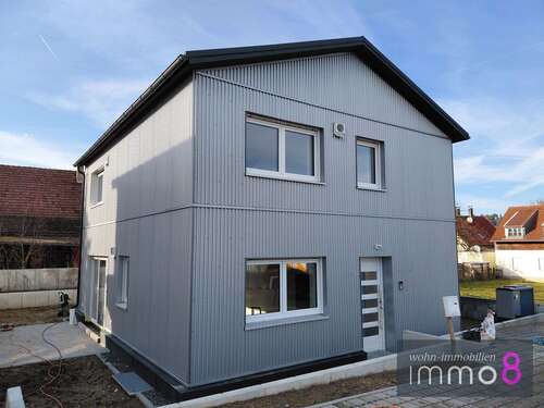 Foto - Haus zum Kaufen in Aichach Oberschneitbach 599.000,00 € 165 m²