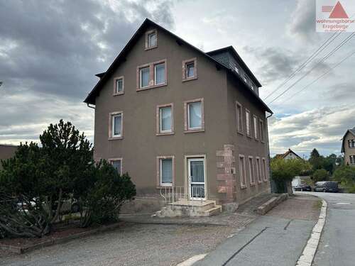 Foto - Haus zum Kaufen in NeukirchenErzgebirge 149.000,00 € 210 m²