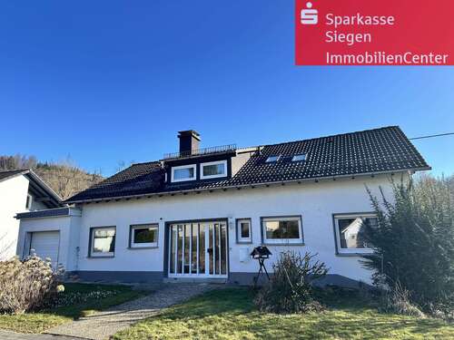 Foto - Haus zum Kaufen in Hilchenbach 279.000,00 € 194.4 m²