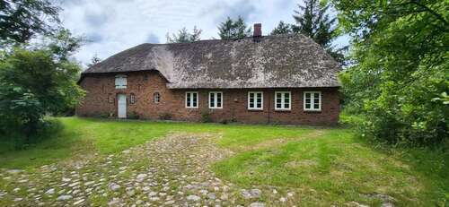 Foto - Haus zum Kaufen in Risum-Lindholm 325.000,00 € 225.07 m²
