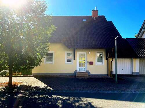 Foto - Haus zum Kaufen in Steinwenden 395.000,00 € 197.34 m²