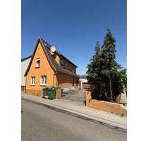 Haus zum Kaufen in Reilingen 395.000,00 € 174.64 m²