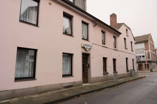 Foto - Haus zum Kaufen in Krefeld 360.000,00 € 160.15 m²