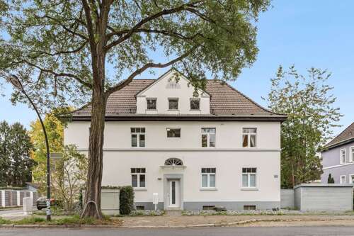 Foto - Haus zum Kaufen in Düsseldorf - Benrath 1.590.000,00 € 312 m²