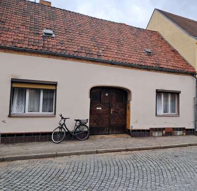 Foto - Haus zum Kaufen in Eisenhüttenstadt 65.000,00 € 85 m²