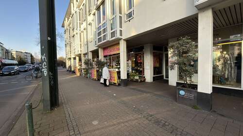 Foto - Einzelhandel in Düsseldorf 2.220,00 € 100 m²