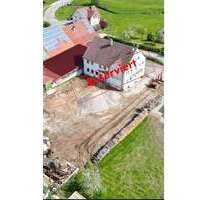 Haus zum Kaufen in Aichen 320.000,00 € 374.9 m²