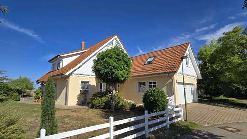 Foto - Haus zum Kaufen in Hattenhofen 839.000,00 € 195 m²