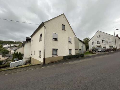 Foto - Haus zum Kaufen in Horath 79.000,00 € 118 m²