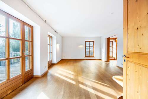 Foto - Haus zum Kaufen in München-Johanneskirchen-Gemarkung Bogenhausen 3.480.000,00 € 282.57 m²