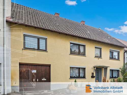 Foto - Haus zum Kaufen in Stetten 157.000,00 € 119 m²