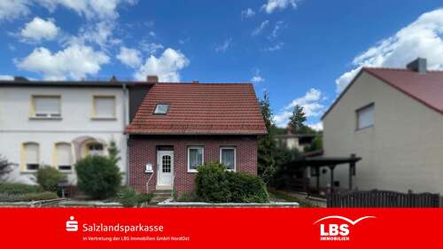 Foto - Haus zum Kaufen in Aschersleben 64.000,00 € 90 m²