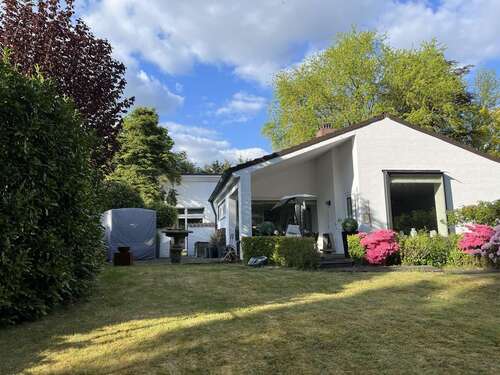 Foto - Haus zum Mieten in Rellingen 3.150,00 € 194 m²