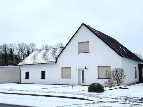 Foto - Haus zum Kaufen in Lippstadt-Cappel 310.000,00 € 150 m²