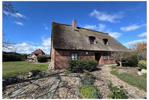 Foto - Haus zum Kaufen in Hemmoor 439.000,00 € 268.66 m²