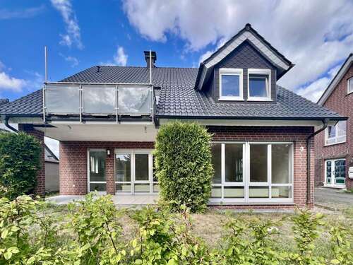 Foto - Wohnung zum Mieten in Augustdorf 850,00 € 97 m²