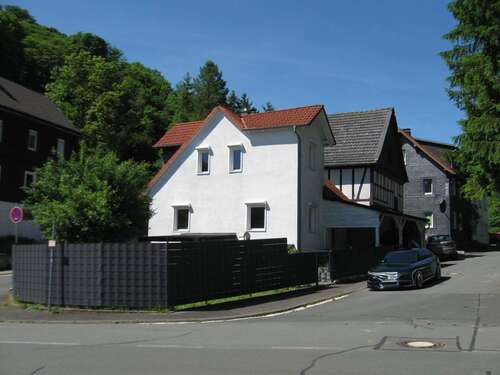 Foto - Haus zum Kaufen in Biedenkopf 219.000,00 € 83 m²