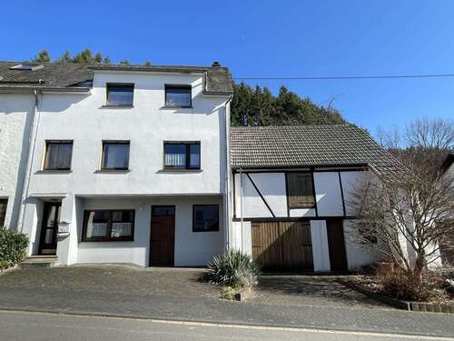 Foto - Haus zum Kaufen in Horath 155.000,00 € 162 m²