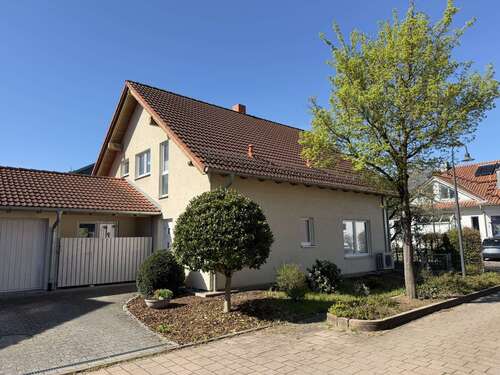 Foto - Haus zum Kaufen in Weingarten 735.000,00 € 139 m²