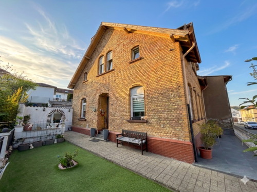 Foto - Haus zum Kaufen in Münster-Sarmsheim 385.000,00 € 156 m²