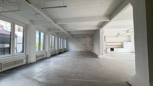 Foto - Büro in Berlin 16.378,80 € 818.94 m²