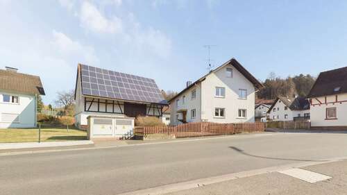Foto - Haus zum Kaufen in Flörsbachtal 319.000,00 € 215 m²